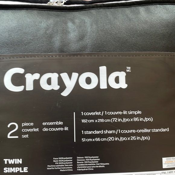 Crayola | 2-piece Reversible Twin Coverlet Set - Picture 3 of 5